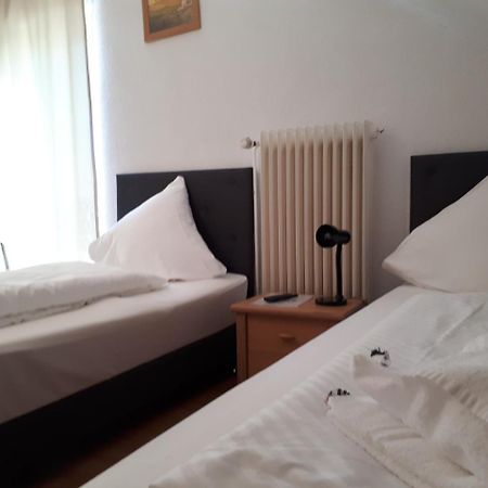 Hotel Taverne Inos Laatzen Extérieur photo
