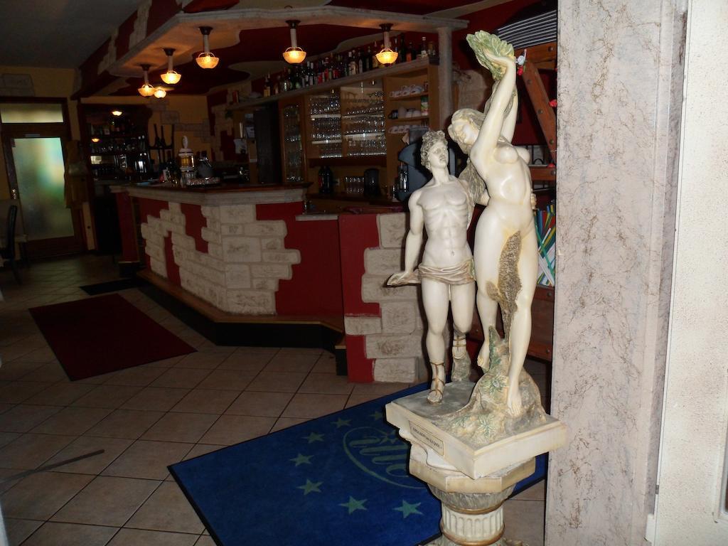 Hotel Taverne Inos Laatzen Extérieur photo