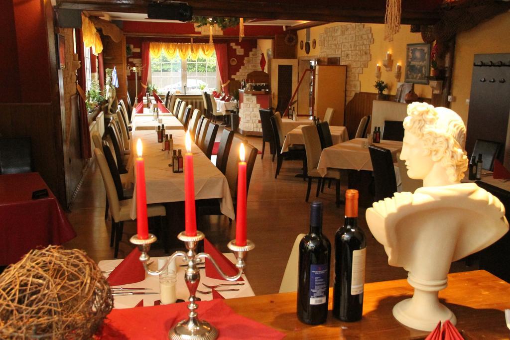 Hotel Taverne Inos Laatzen Extérieur photo